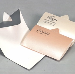 Biglietti di accompagnamento personalizzati con stampa a caldo