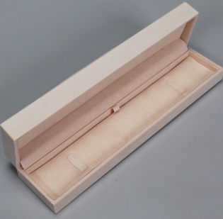 Camoscio astuccio bracciale steso