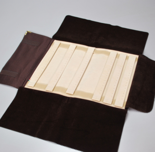 Mezzo Rotolo Terra per orecchini 6 traverse forate con velcro