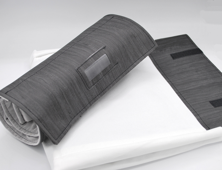 Rotoli per Gioielli serie Abruzzo in tessuto ACERO NERO interno scamosciato bianco - 1 di 1